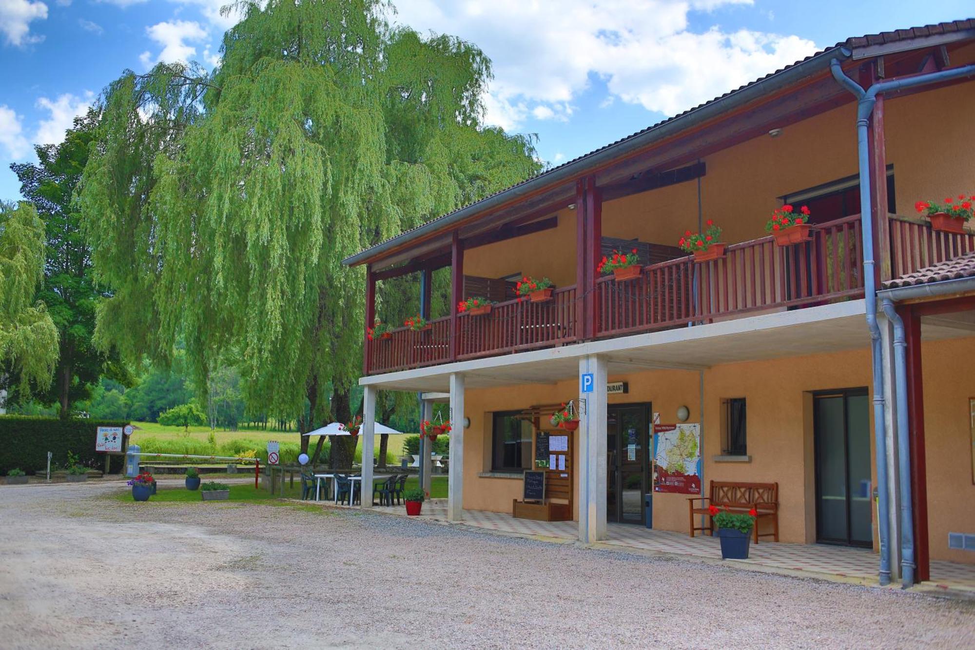 Complexe Les 4 Saisons Hotel Oust Buitenkant foto